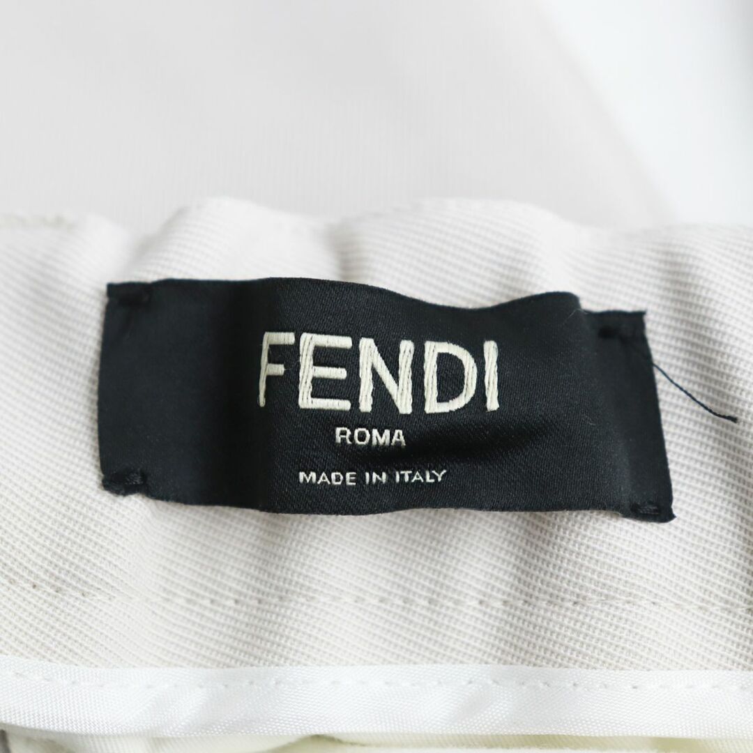 FENDI(フェンディ)の美品●2019年製 フェンディ FB0584 ACCF FFロゴベルト ウール ツイルパンツ/スラックス オフホワイト 48 イタリア製 正規品 タグ付き メンズのパンツ(スラックス)の商品写真