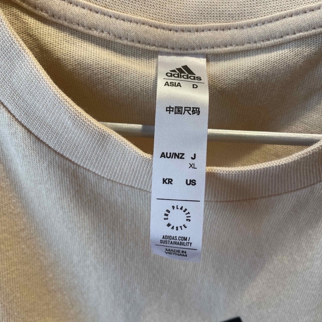 adidas(アディダス)のアディダス　ロゴTシャツ　レディースXL レディースのトップス(Tシャツ(半袖/袖なし))の商品写真