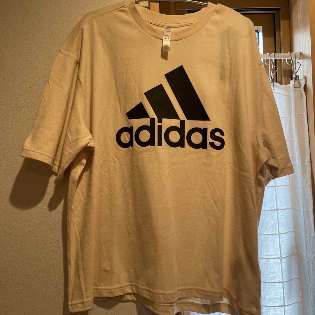 adidas(アディダス)のアディダス　ロゴTシャツ　レディースXL レディースのトップス(Tシャツ(半袖/袖なし))の商品写真