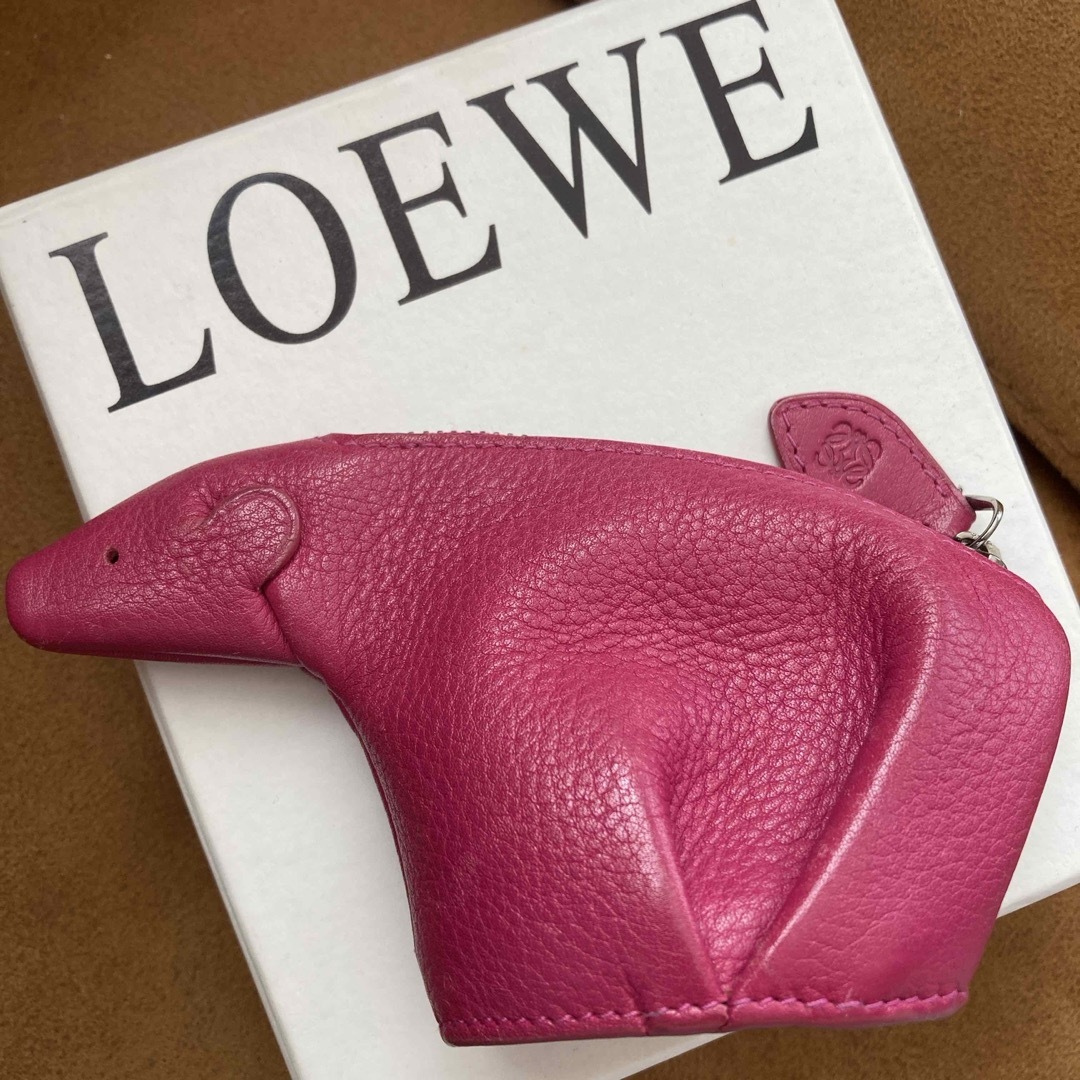 LOEWE(ロエベ)のLOEWE  コインケース　レザー　ベア🐻熊　レア　ポーチ レディースのファッション小物(コインケース)の商品写真