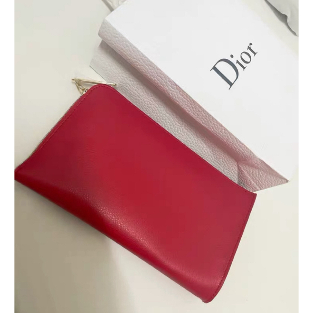 Christian Dior(クリスチャンディオール)の新品　ディオール　ポーチ 正規ノベルティ  レッド レディースのファッション小物(ポーチ)の商品写真