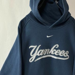 ナイキ(NIKE)のナイキ　ヤンキース　スウェットパーカー　ビッグロゴ　ネイビー　Lサイズ　古着(パーカー)