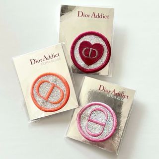 ディオール(Dior)の新品 DIOR ノベルティ 刺繍ピンバッジ 3個セット ディオールコスメ(ブローチ/コサージュ)