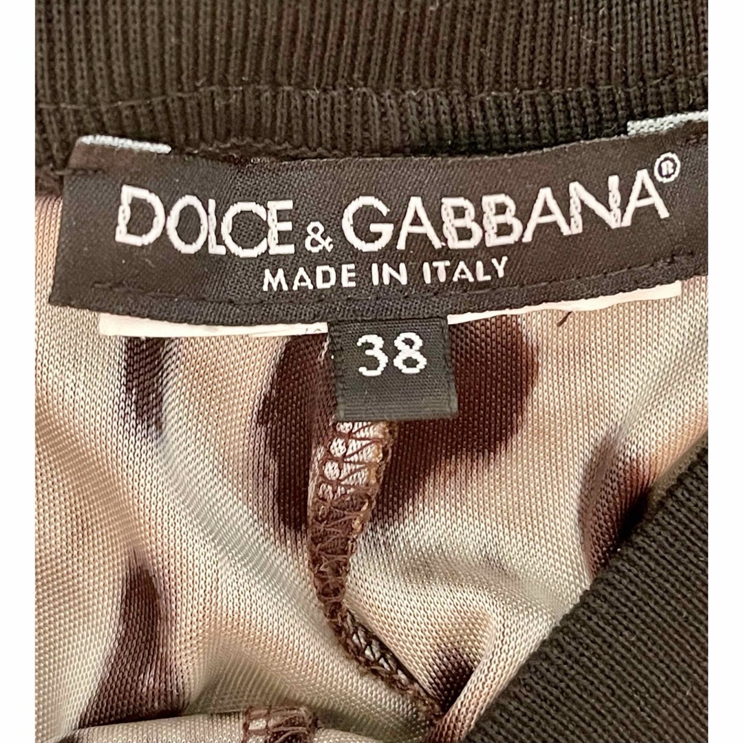 DOLCE&GABBANA(ドルチェアンドガッバーナ)のドルチェ&ガッバーナ カプリパンツ　正規品　38 レオパード レディースのパンツ(その他)の商品写真