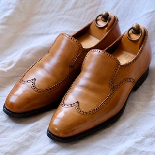 クロケットアンドジョーンズ(Crockett&Jones)の美品CROCKETT&JONES HGウィングレイジーマンBRENTWOOD7D(ドレス/ビジネス)