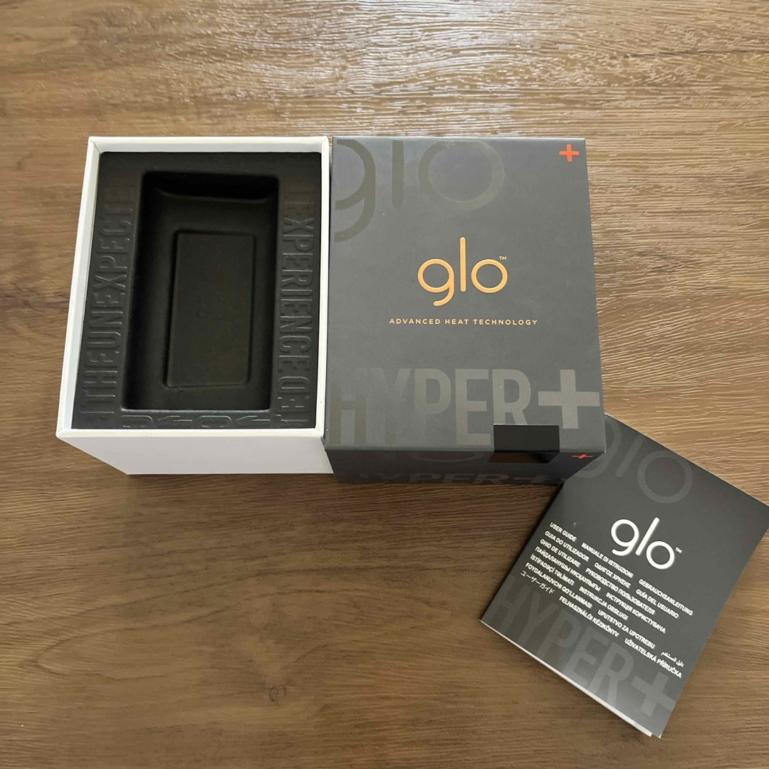 glo(グロー)のglo glo hyper  空き箱 空箱 説明書付き メンズのファッション小物(タバコグッズ)の商品写真