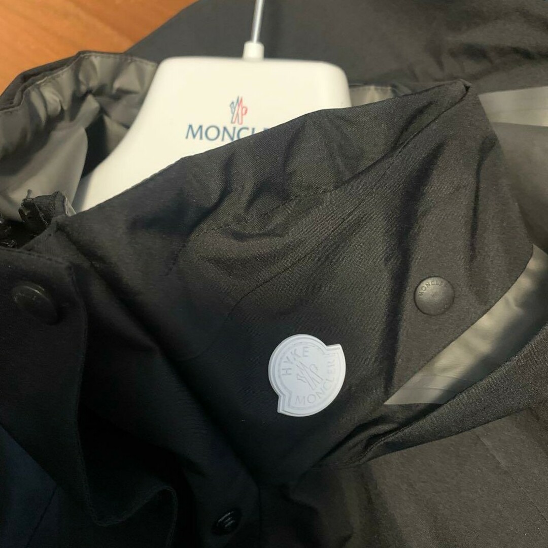 MONCLER(モンクレール)のMoncler x Hyke 'Rhonestockis' フーデッドジャケット レディースのジャケット/アウター(ブルゾン)の商品写真
