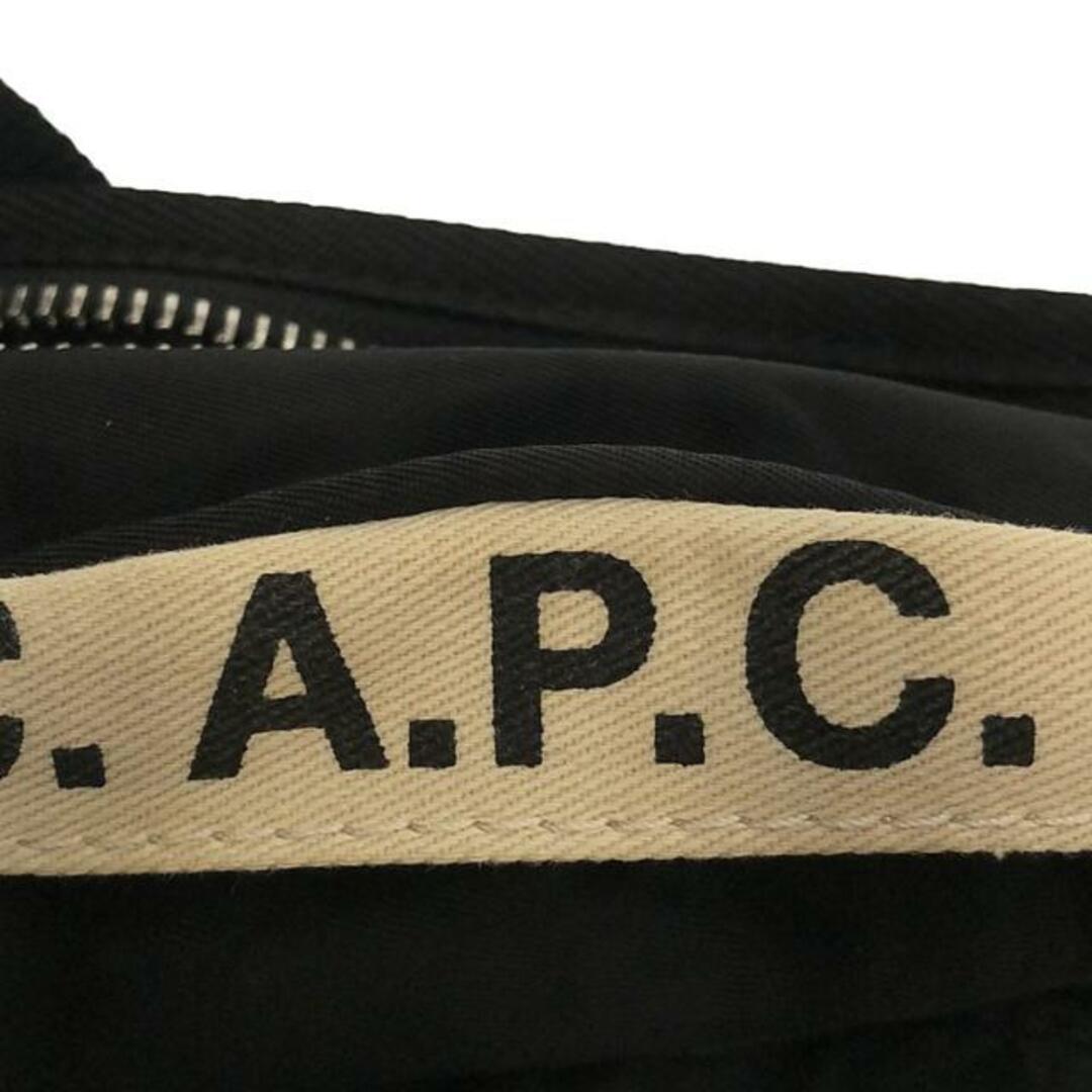 A.P.C(アーペーセー)のA.P.C. / アーペーセー | ロゴ ウエストバッグ ユニセックス | ブラック | メンズ メンズのバッグ(ウエストポーチ)の商品写真