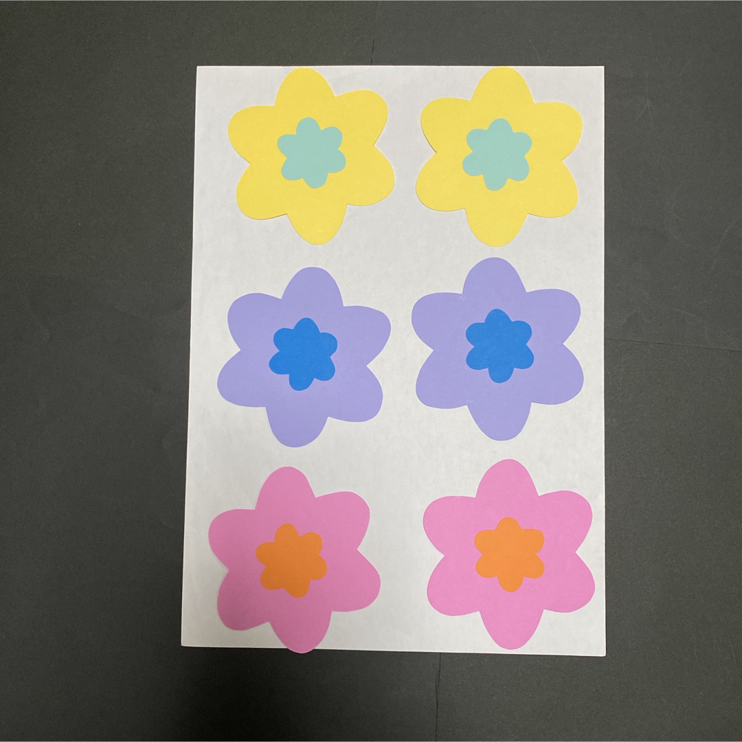 壁面飾り　入学　入園　卒業　卒園　春　3月　4月　お花いっぱい ハンドメイドの素材/材料(型紙/パターン)の商品写真