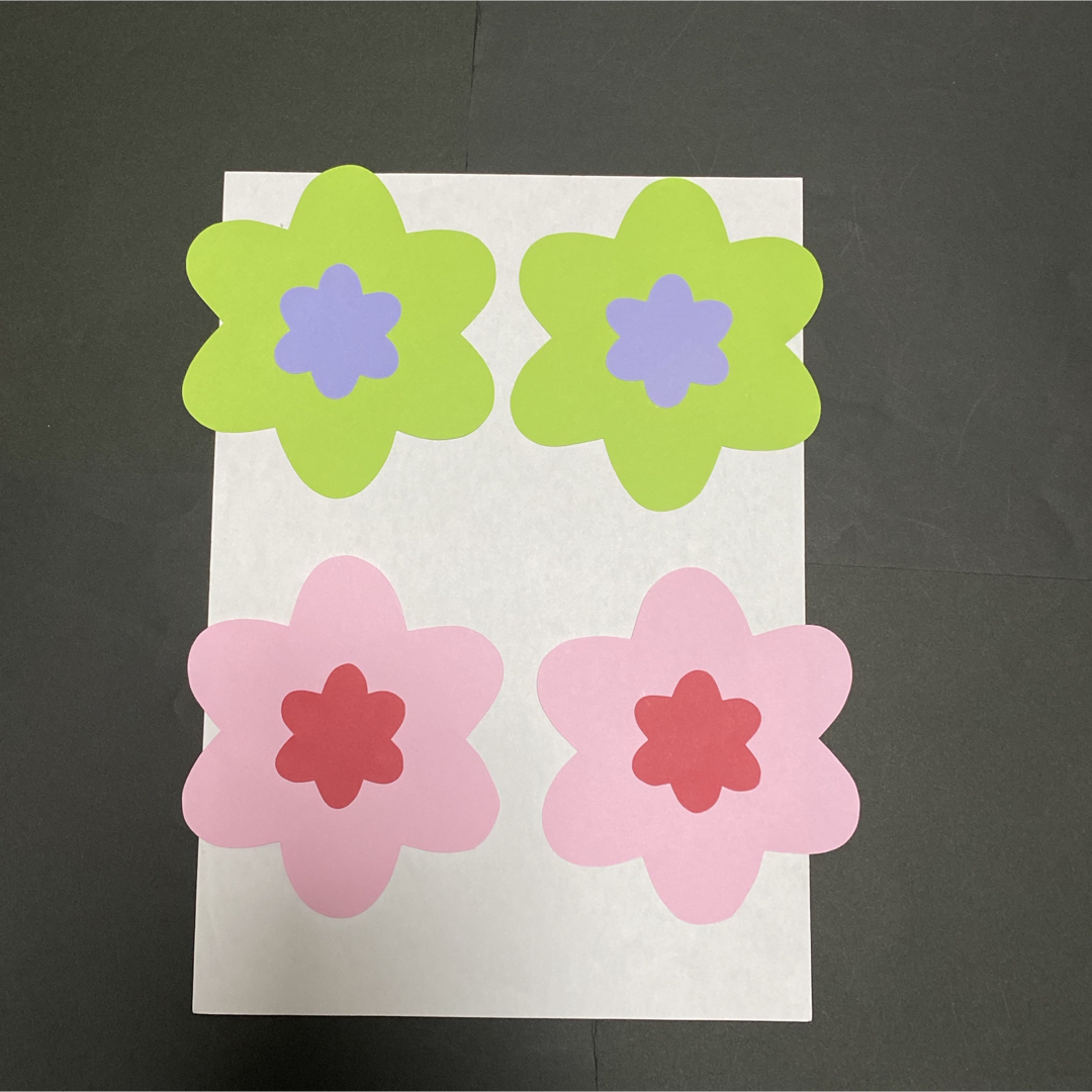 壁面飾り　入学　入園　卒業　卒園　春　3月　4月　お花いっぱい ハンドメイドの素材/材料(型紙/パターン)の商品写真