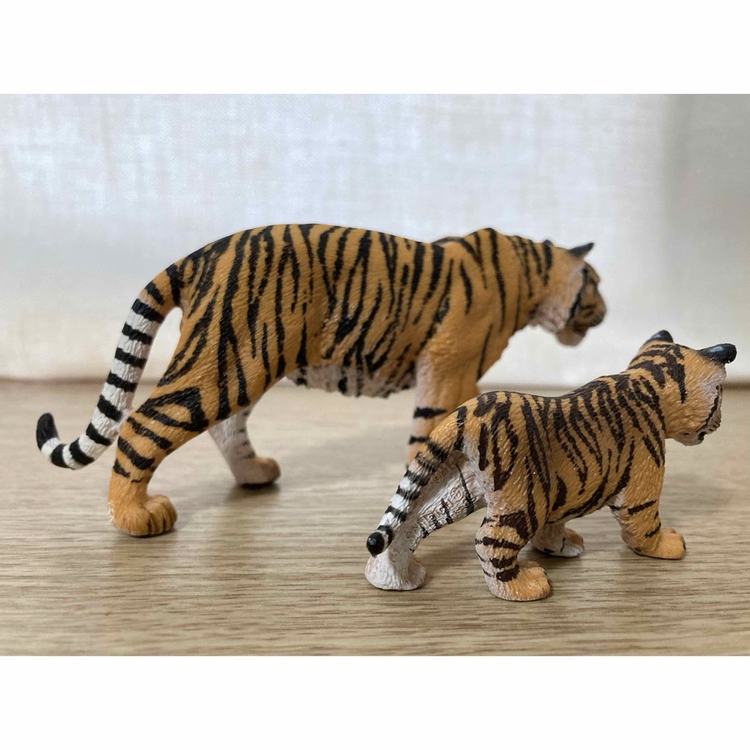 Schleich(シュライヒ)のシュライヒ　虎フィギュア親子セット エンタメ/ホビーのフィギュア(その他)の商品写真