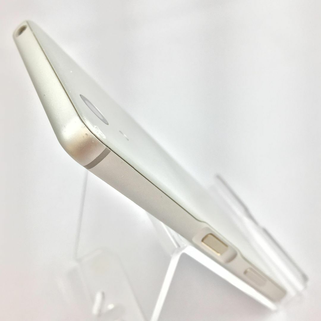 arrows(アローズ)の【C】F-01K/arrows NX/359664081715765 スマホ/家電/カメラのスマートフォン/携帯電話(スマートフォン本体)の商品写真