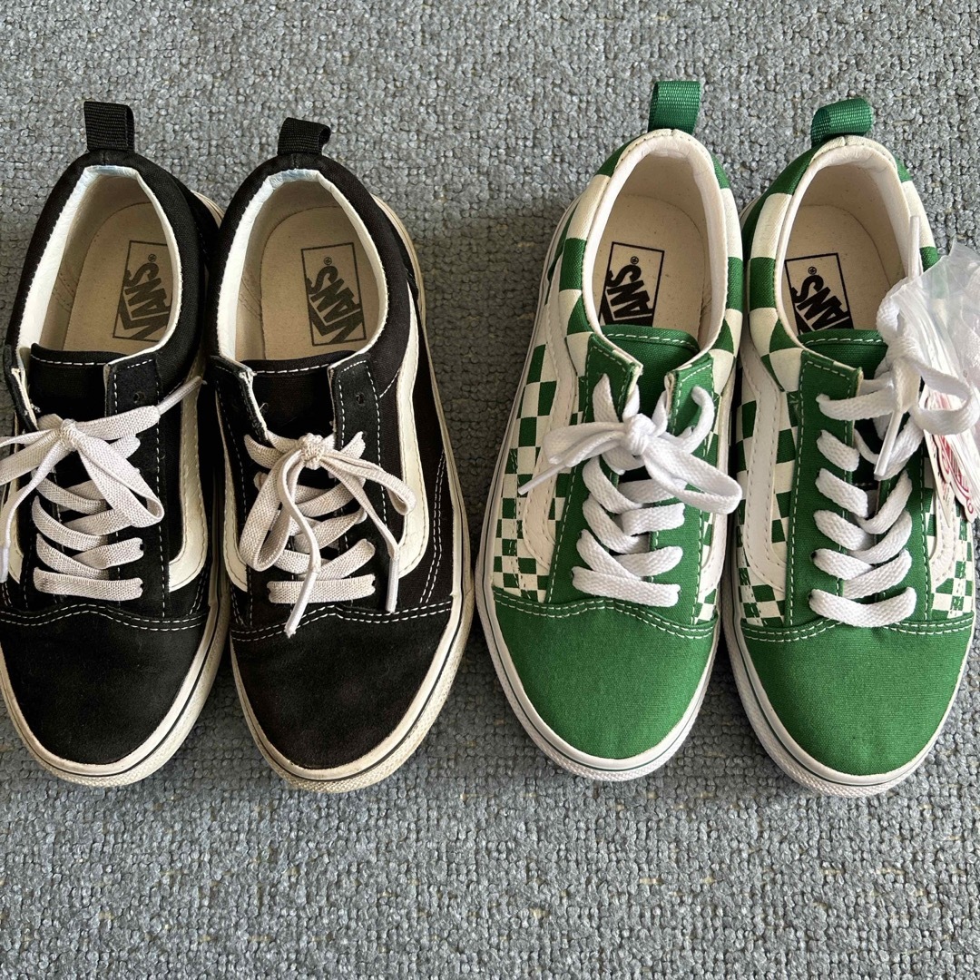 VANS(ヴァンズ)のVANS バンズ オールドスクール 22cm おまけ付き キッズ/ベビー/マタニティのベビー靴/シューズ(~14cm)(スニーカー)の商品写真