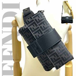 フェンディ(FENDI)の美品　稀少　フェンディ　2way ズッカ柄　ボディバッグ　ショルダーバッグ　黒(ボディーバッグ)