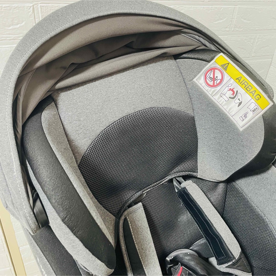 combi(コンビ)の【大人気】コンビ チャイルドシート クルムーヴスマートisofix グレー キッズ/ベビー/マタニティの外出/移動用品(自動車用チャイルドシート本体)の商品写真