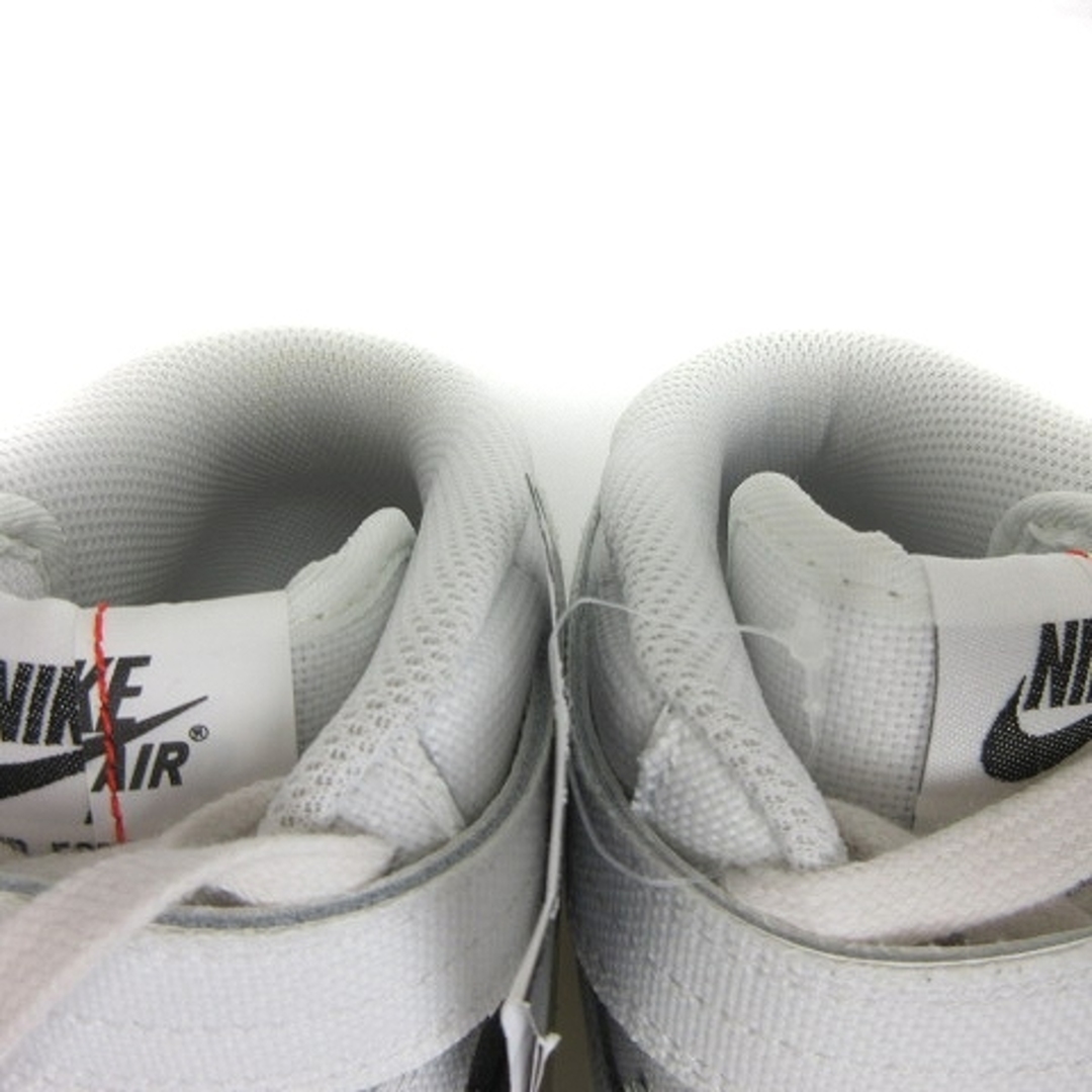 NIKE(ナイキ)のナイキ エアフォース 1 '07 ミドル スニーカー ウィメンズ 白 27.5 レディースの靴/シューズ(スニーカー)の商品写真
