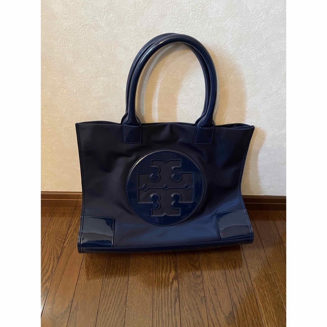 Tory Burch(トリーバーチ)のトリーバーチ　トートバッグ　大 レディースのバッグ(トートバッグ)の商品写真