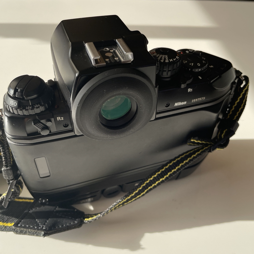 Nikon(ニコン)のNikon F4 ジャンク品　 スマホ/家電/カメラのカメラ(フィルムカメラ)の商品写真