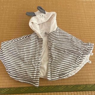 プチバトー(PETIT BATEAU)のベビーケープ(カバーオール)