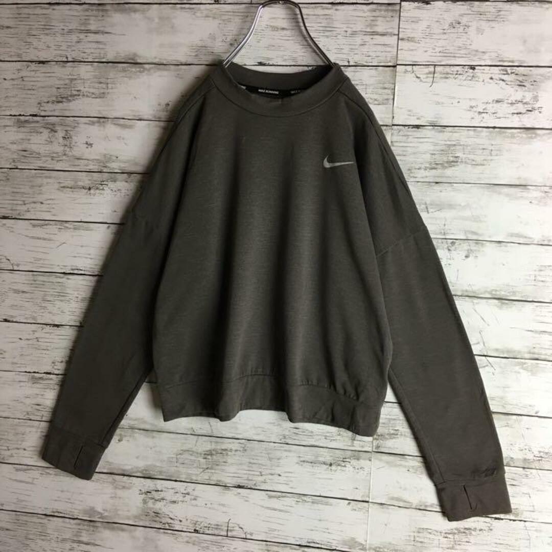 NIKE(ナイキ)の【人気】ナイキ☆ロゴ入りドライフィットトップス　人気ブラウン　薄手　A162 メンズのトップス(スウェット)の商品写真