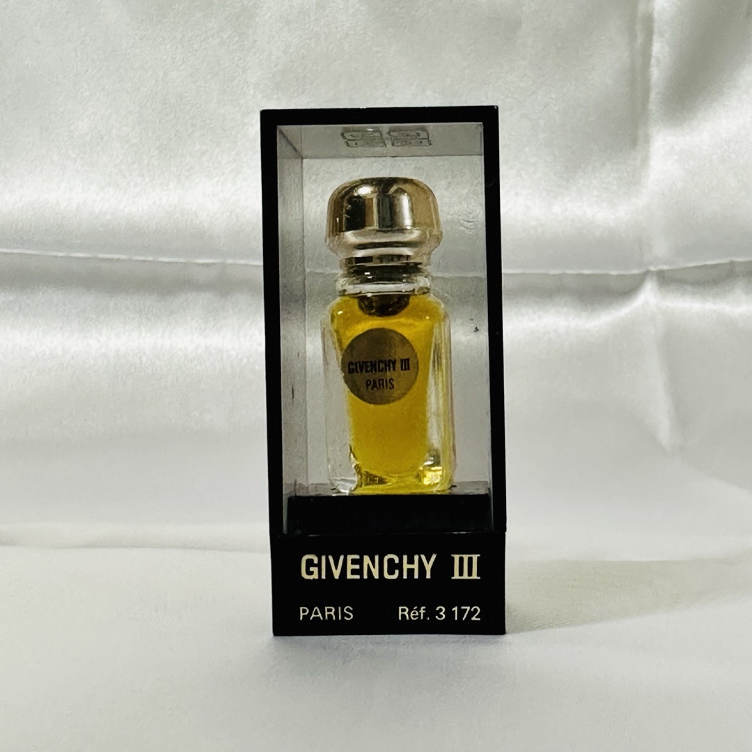 GIVENCHY(ジバンシィ)のGIVENCHY  香水  レディース コスメ/美容の香水(香水(女性用))の商品写真