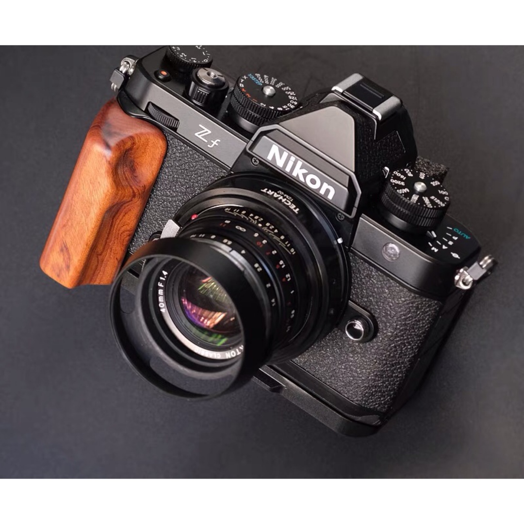 新品 Nikon ニコン ZF zf用ハンドグリップの通販 by yoshi's 新品 Nikon ニコン ZF zf用ハンドグリップの通販 by yoshi's