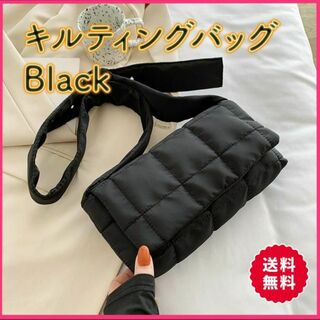 キルティングバッグ 黒 カセットバッグ ミニ ショルダー　ボタン　韓国(ショルダーバッグ)