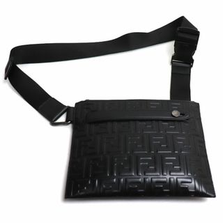 フェンディ(FENDI)のFENDI フェンディ ズッカ エンボスレザー ショルダーバッグ ブラック 7VA437 ユニセックス【中古】【美品】(ショルダーバッグ)