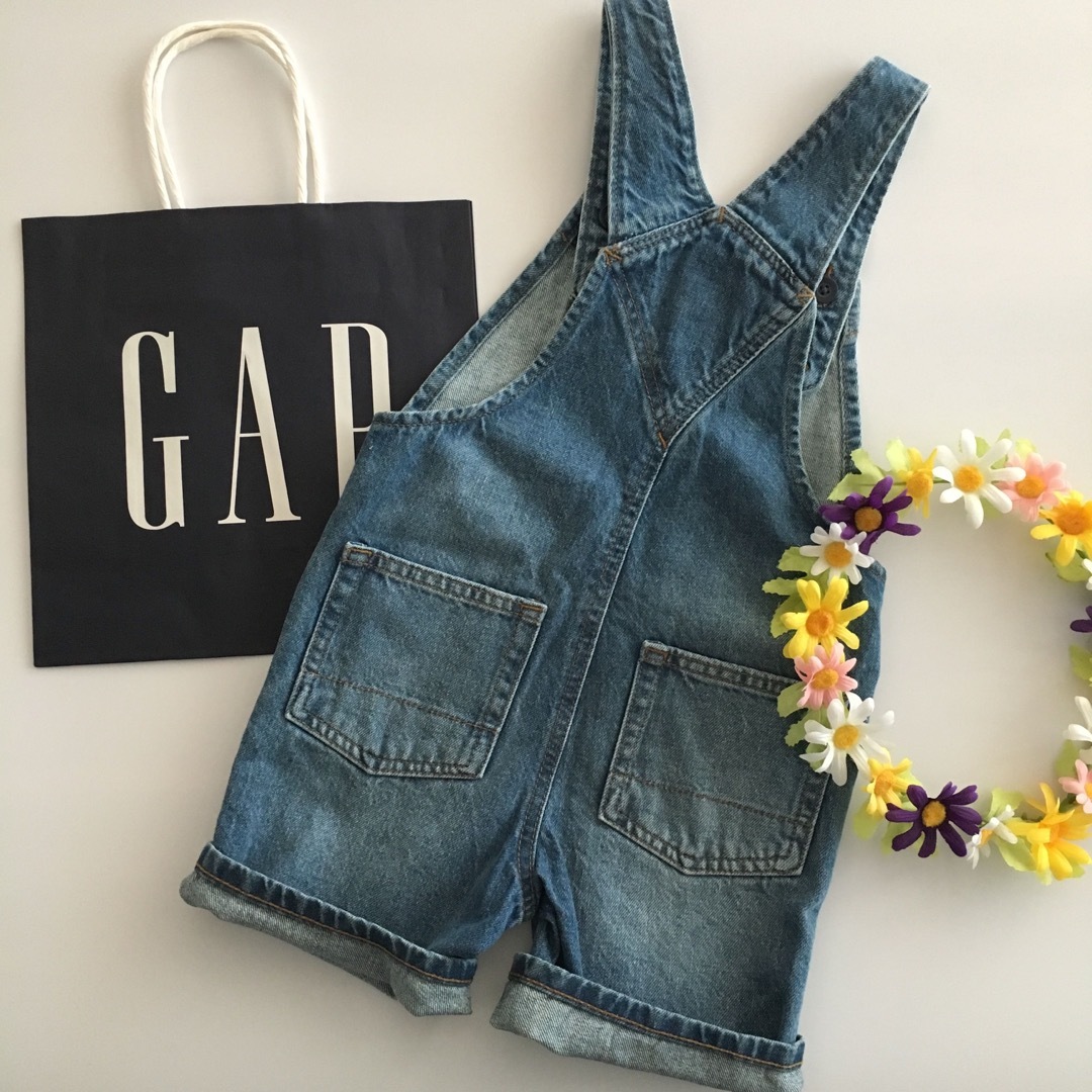 babyGAP(ベビーギャップ)の新品♡baby gap♡ギャップ♡オーバーオール♡デニム♡プティマイン/ザラ/他 キッズ/ベビー/マタニティのキッズ服男の子用(90cm~)(その他)の商品写真