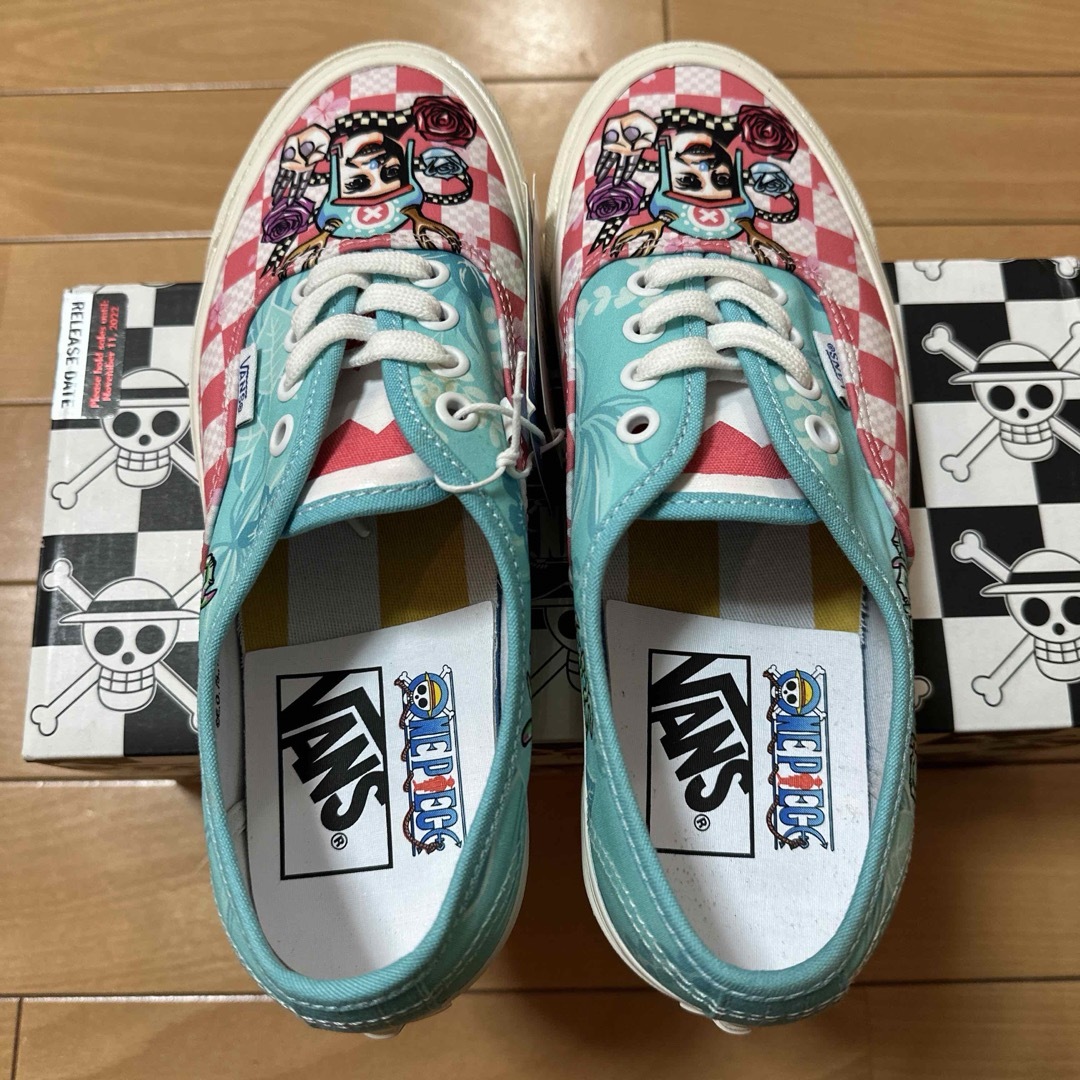 VANS(ヴァンズ)の新品　VANSバンズ  スニーカーオーセンティック44DX  ONE PIECE レディースの靴/シューズ(スニーカー)の商品写真