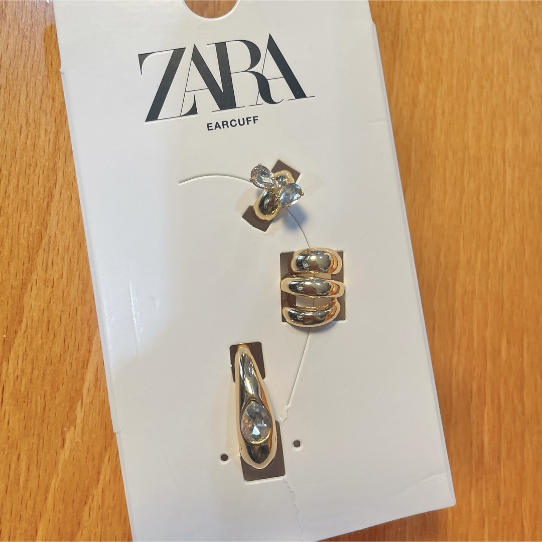 ZARA(ザラ)のZARA イヤーカフ　ピアス　3点セット レディースのアクセサリー(ピアス)の商品写真