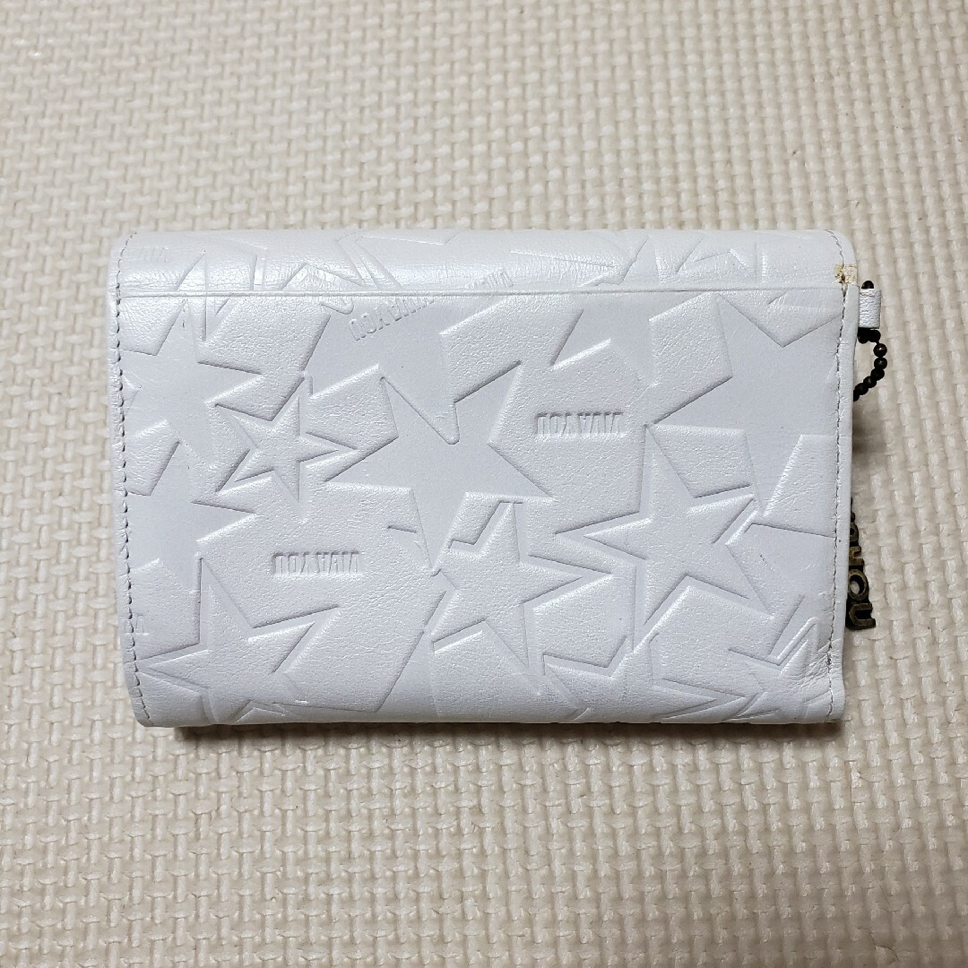 VIVAYOU(ビバユー)の新品、未使用 VIVAYOU 折り財布(難あり) レディースのファッション小物(財布)の商品写真