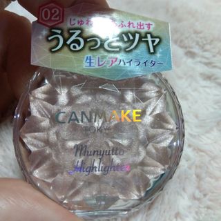 キャンメイク(CANMAKE)のキャンメイク むにゅっとハイライター 02(3.8g)ローズクォーツ(フェイスパウダー)