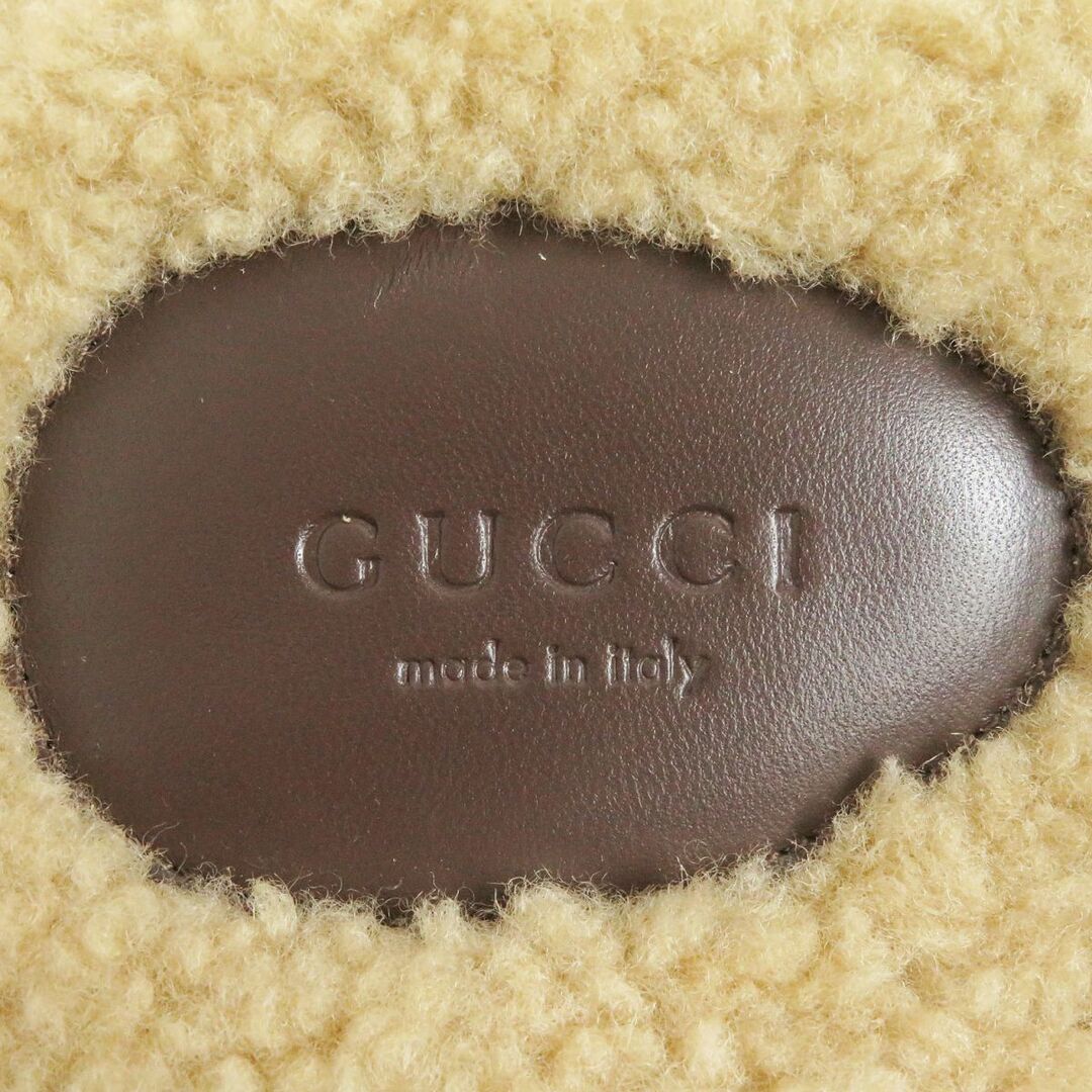 Gucci(グッチ)の未使用品□GUCCI×THE NORTH FACE グッチ ザ ノースフェイス 679948 ロゴパッチ ムートン ボアサンダル/スライドサンダル ベージュ 39 伊製 レディースの靴/シューズ(サンダル)の商品写真