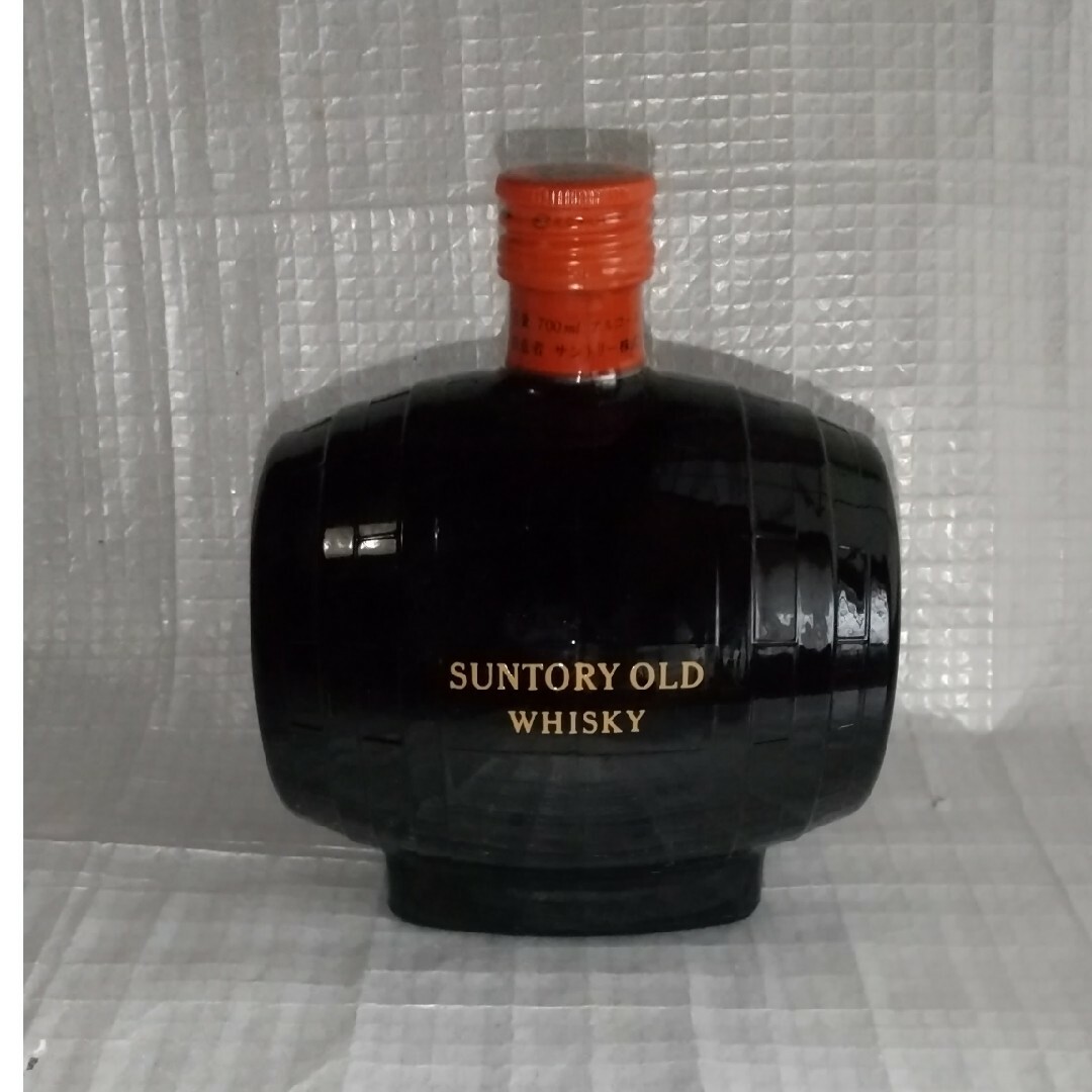サントリーオールドウィスキー特級　樽型ボトル　古酒 食品/飲料/酒の酒(ウイスキー)の商品写真