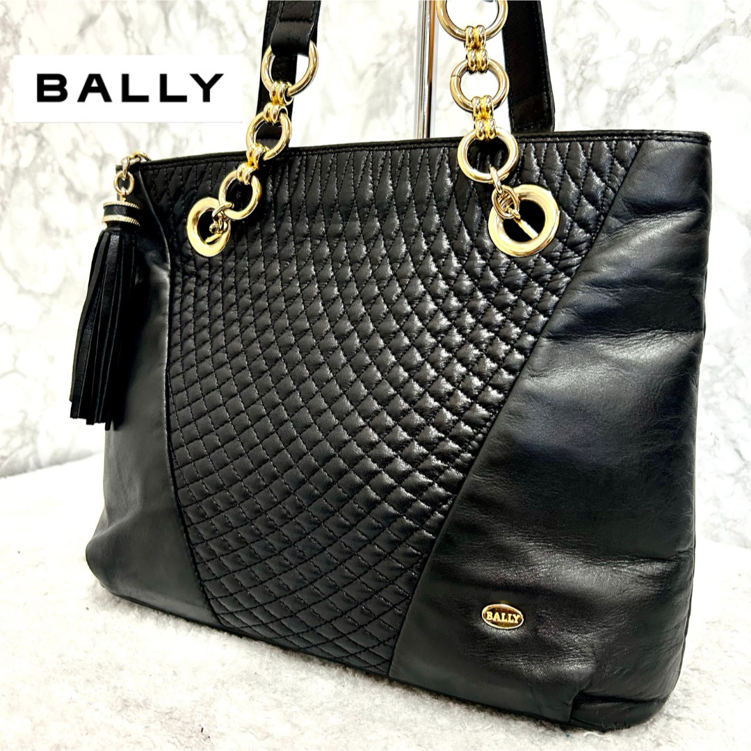 Bally(バリー)のバリー　ショルダーバッグ　キルティング　ブラック レディースのバッグ(ショルダーバッグ)の商品写真