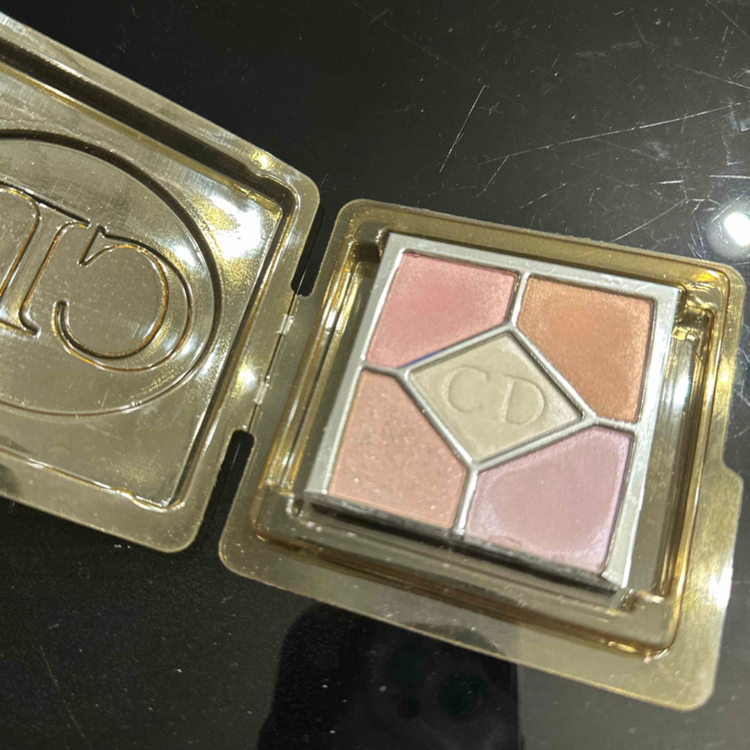 Christian Dior(クリスチャンディオール)のChristian Diorアイシャドウ コスメ/美容のベースメイク/化粧品(アイシャドウ)の商品写真
