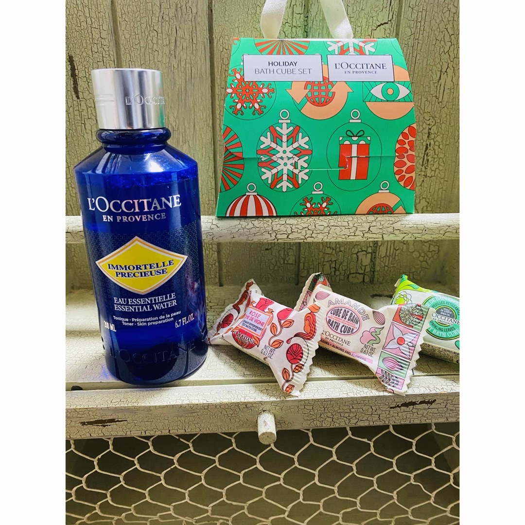 L'OCCITANE(ロクシタン)のロクシタン フェイスウォーター 化粧水 バスキューブ ローション 入浴剤 コスメ/美容のスキンケア/基礎化粧品(化粧水/ローション)の商品写真