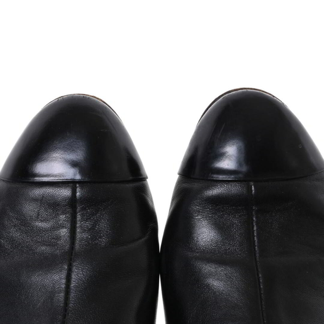 CHANEL(シャネル)のCHANEL コイン付き レザー ブーツ レディースの靴/シューズ(ブーツ)の商品写真
