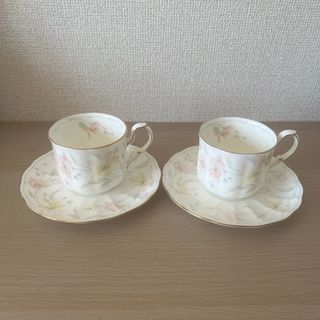 ナルミ(NARUMI)のナルミボーンチャイナ　花柄　カップ&ソーサー　2客　(グラス/カップ)