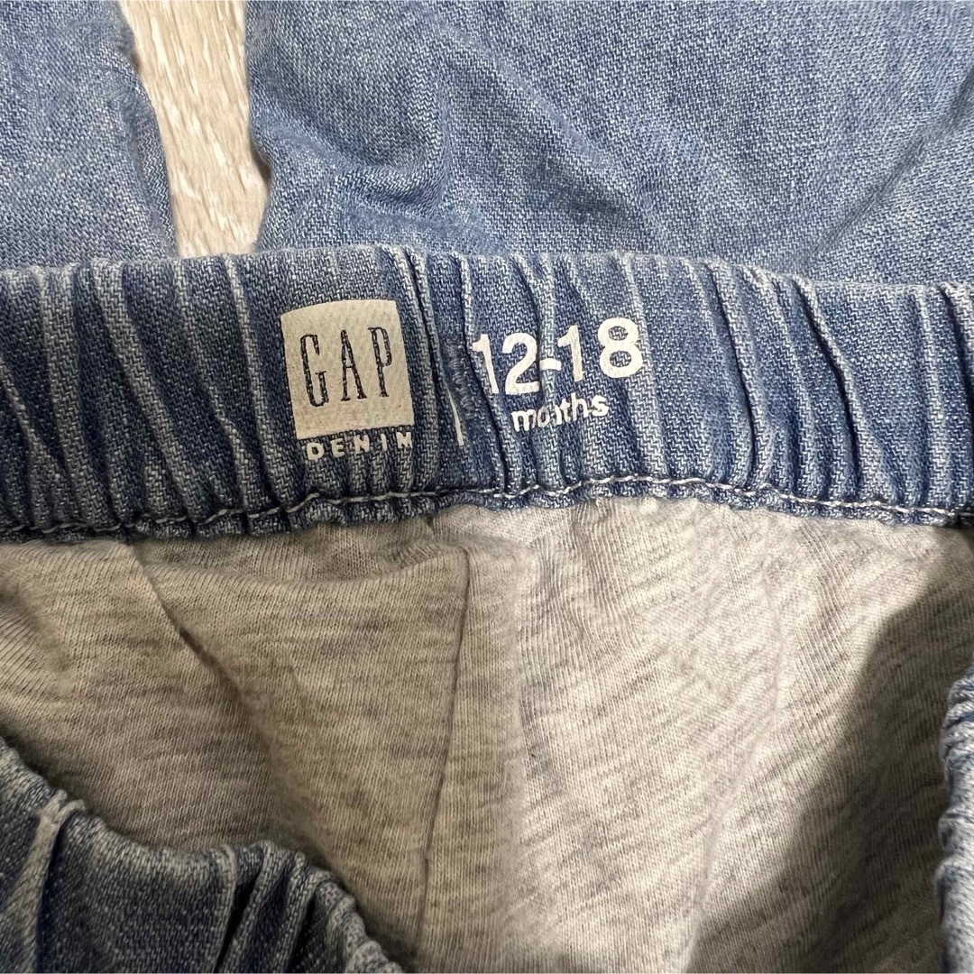 babyGAP(ベビーギャップ)のベビーギャップ　デニムパンツ キッズ/ベビー/マタニティのベビー服(~85cm)(パンツ)の商品写真