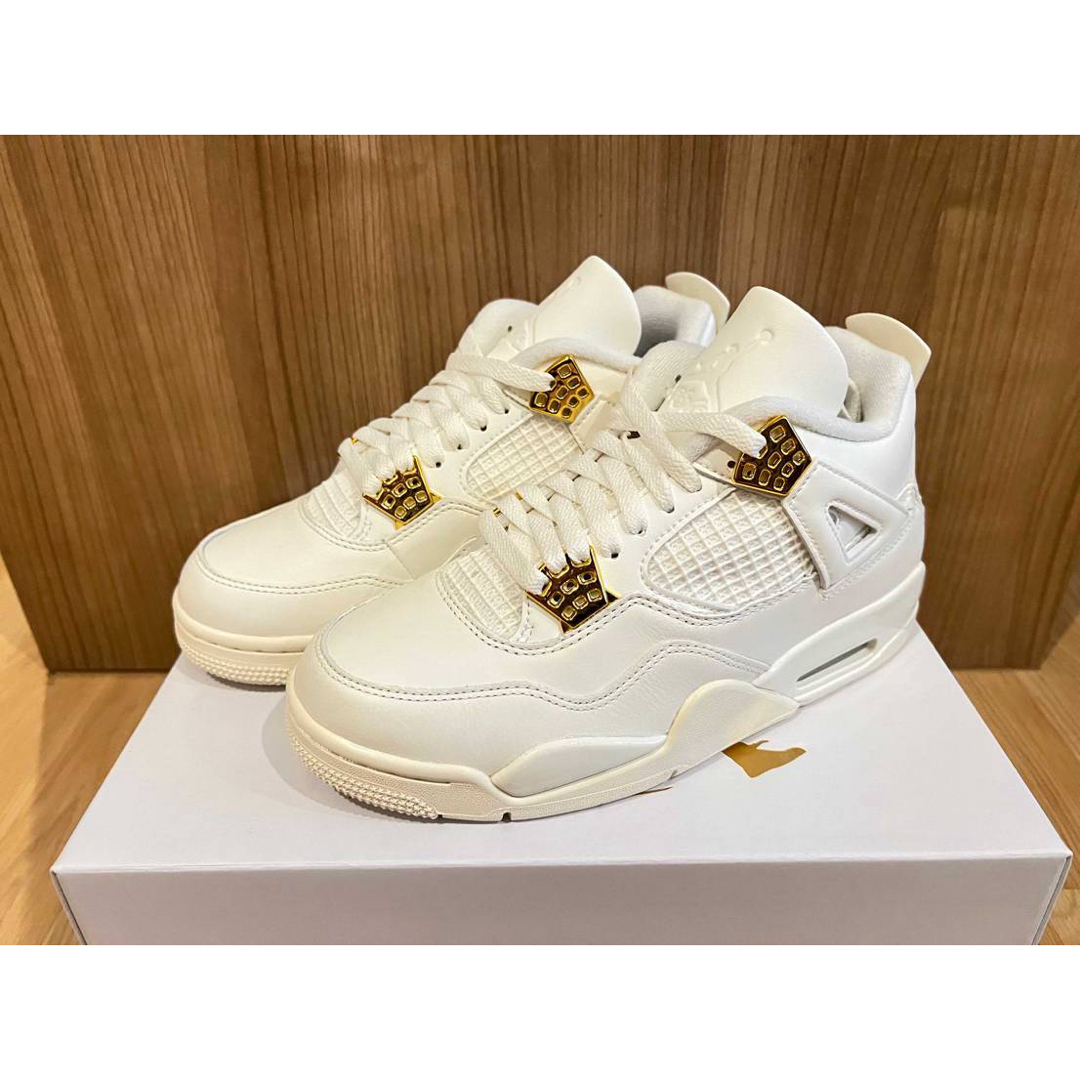 Jordan Brand（NIKE）(ジョーダン)のNike WMNS Air Jordan 4 Retro  メンズの靴/シューズ(スニーカー)の商品写真