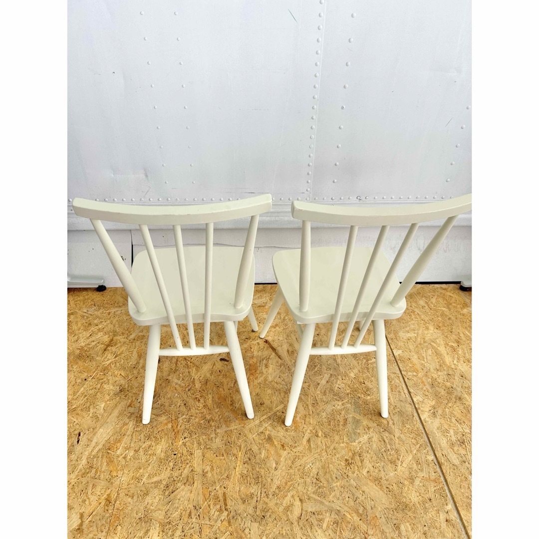 関家具　ダイニングチェア　白　ホワイト　パイン材　天然木　椅子　アンティーク インテリア/住まい/日用品の椅子/チェア(ダイニングチェア)の商品写真