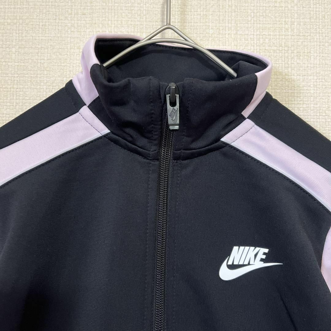 NIKE(ナイキ)のNIKE ナイキ キッズ ジャージ トラックジャケット 黒 ピンク S キッズ/ベビー/マタニティのキッズ服女の子用(90cm~)(ジャケット/上着)の商品写真