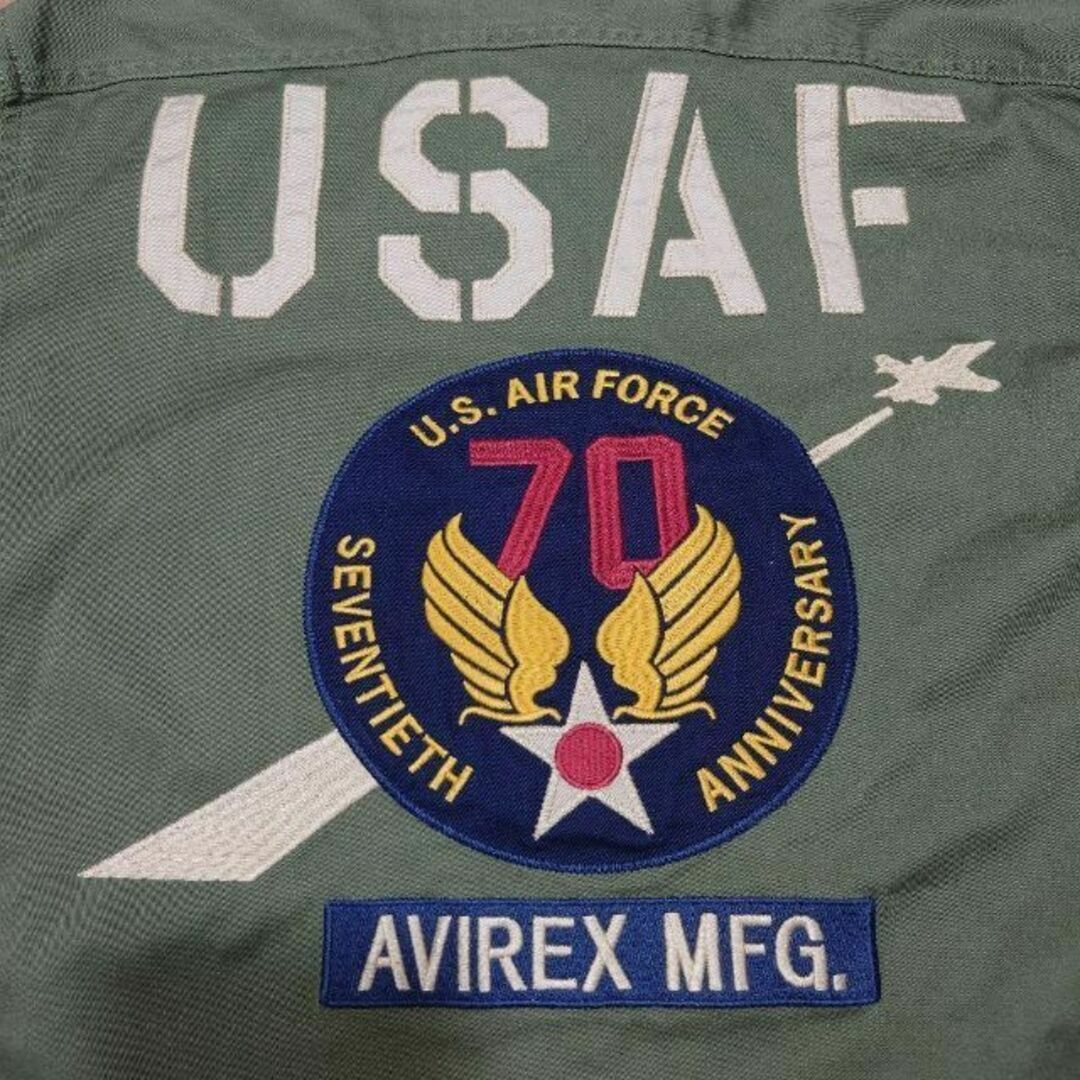 AVIREX(アヴィレックス)の完売品　AVIREX　USAF 70th ANNIVERSARY　刺繍　シャツ メンズのジャケット/アウター(ナイロンジャケット)の商品写真