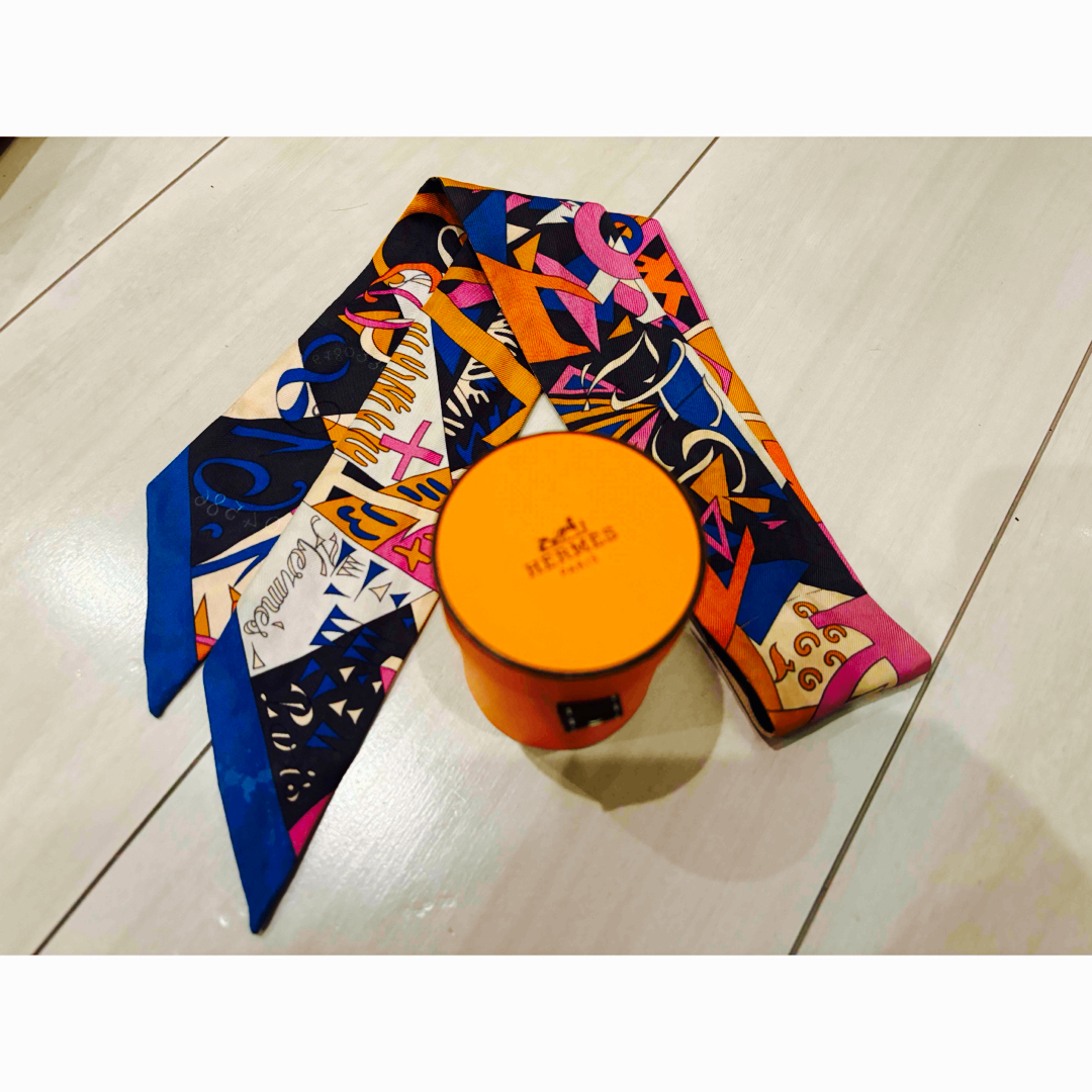 Hermes(エルメス)のHERMESエルメス人気ツイリー レディースのファッション小物(バンダナ/スカーフ)の商品写真