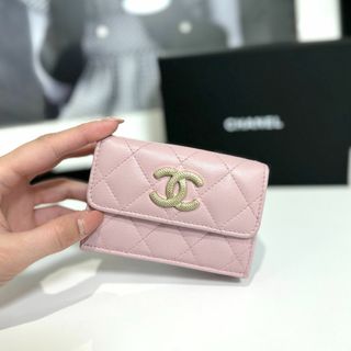 シャネル(CHANEL)のCHANEL マトラッセ キャビアスキン 三つ折り財布(財布)