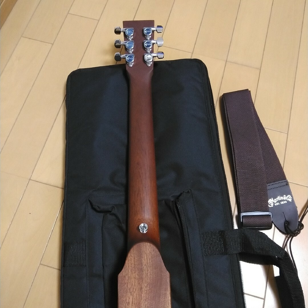 Martin(マーティン)の美品 MARTIN マーティン Backpacker 楽器のギター(アコースティックギター)の商品写真