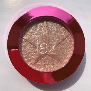 セフォラ(Sephora)のjeffree star  ハイライト　diamond wet  海外コスメ(フェイスカラー)