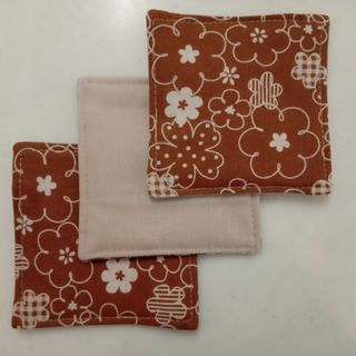 コースター　花柄茶系(テーブル用品)